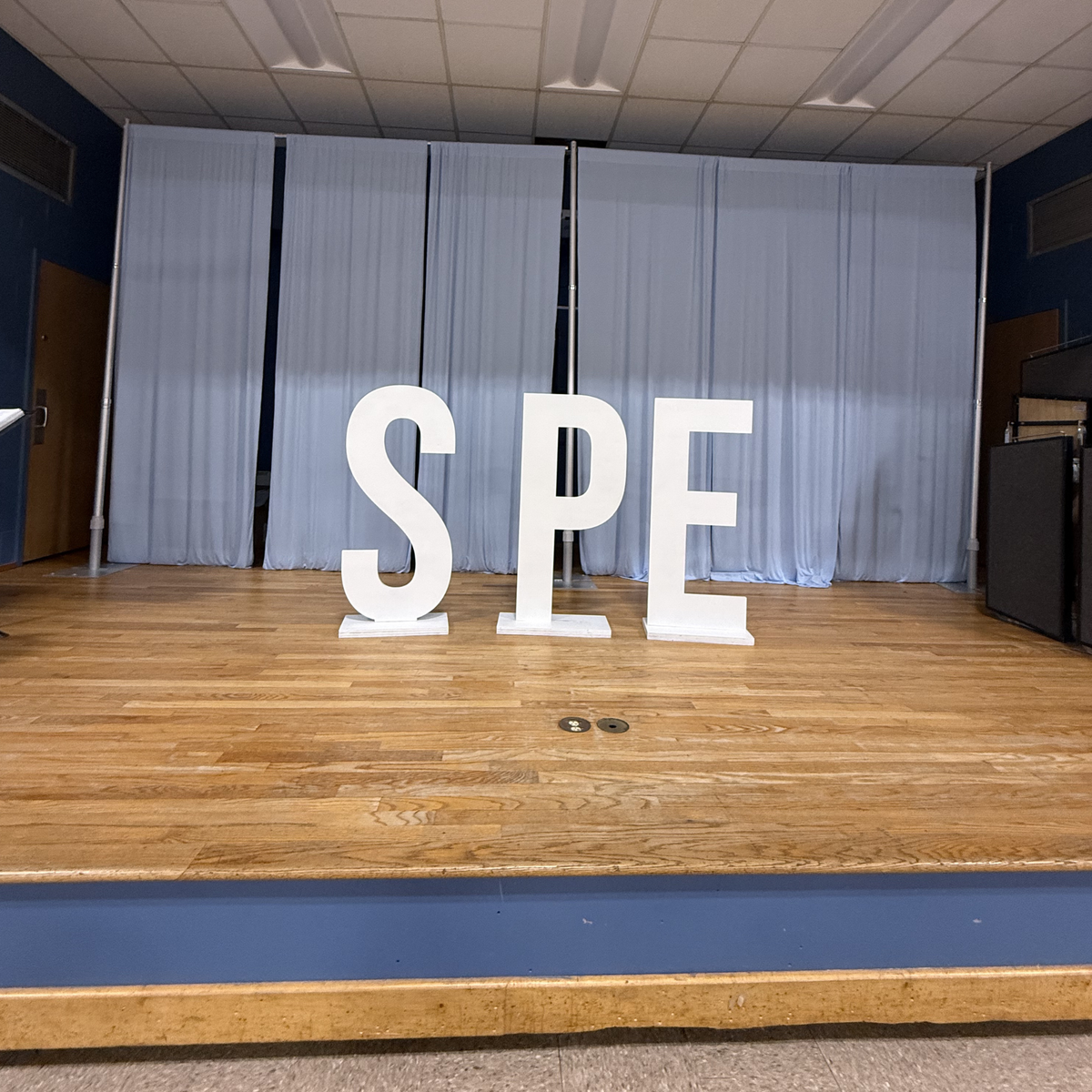 Standing Display Letters - Snap-Together 2-Piece